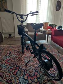 nuova bicicletta elettrica uso urbano