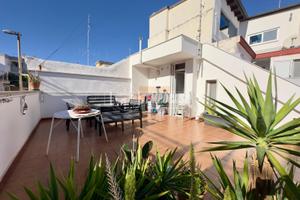 CENTRO - CASA INDIPENDENTE CON TAVERNETTA E TERRAZ