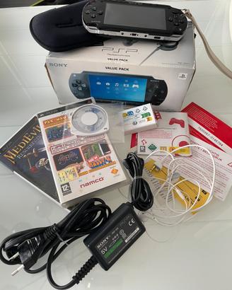 Sony psp-1004k VALUE PACK +3giochi/sigillo