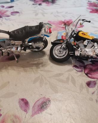 2 modellini moto Harley Davidson Maisto Giocati 