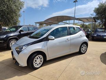 Toyota Aygo Toyota Aygo 1.0 72 cv xbusiness