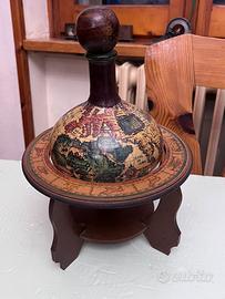 Antica bottiglia decorativa.