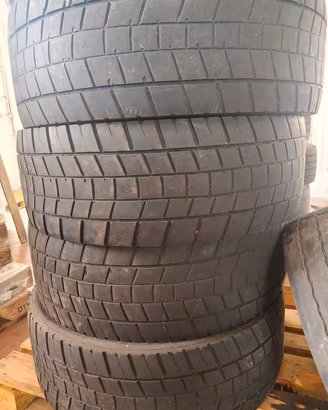 Michelin usato rigato 315 70r22.5