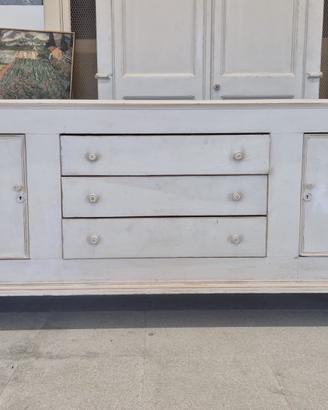 CREDENZA
