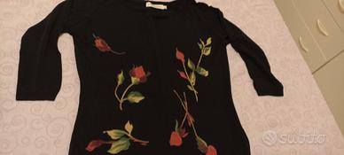 Maglia nera manica a tre quarti 