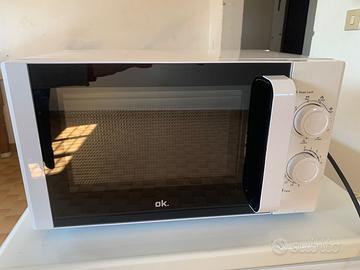 Microonde quasi nuovo usato pochissimo