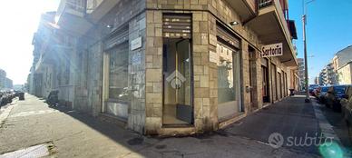 NEGOZIO A TORINO