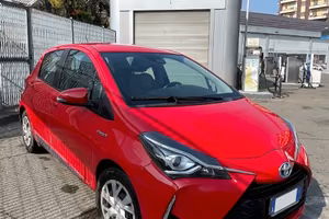 TOYOTA Yaris 1.5 Hybrid 5 porte Active