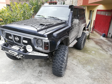 Nissan Patrol y 60