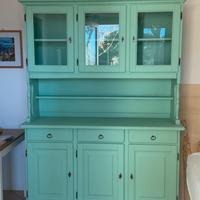 Credenza con vetrinetta restaurata