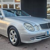 Mercedes-benz E 220 CDI