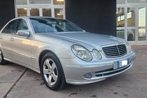 Mercedes-benz E 220 CDI