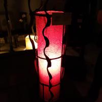 lampada rattan e tessuto 