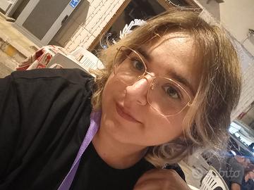 Maestra doposcuola o badanti per bambini