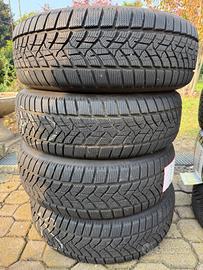 Gomme 215/65/17 invernali Dunlop