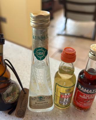 Bottiglie mignon collezione Liquore. Vintage.