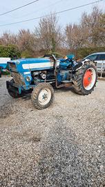 trattore ford 3000