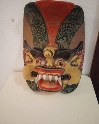 maschera vintage rangda intagliata a bali