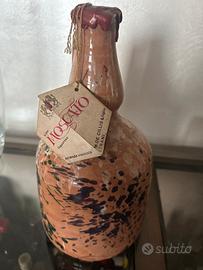 Vino vecchissimo solo per amatori