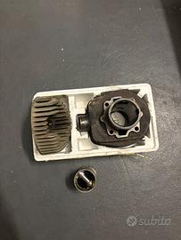 Blocco Testa Pistone e Cilindro Vespa 150 vbb vba