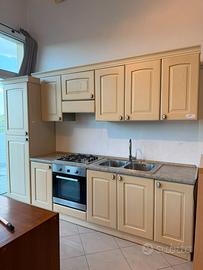 CUCINA COMPLETA CON ELETTRODOMESTICI