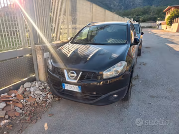 Nissan Qashqai 2.0 dCi DPF n-tec - 2010