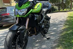 Kawasaki Z 750 R con 4000 km