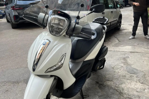 Piaggio Beverly 350 SportTouring ABS/ASR