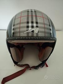 Casco nero scozzese di Astone KSR