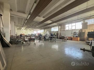 CAPANNONE A MARIANO COMENSE