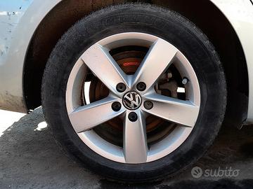 FUSELLO RUOTA POST. DX. VOLKSWAGEN JETTA «IV» (201