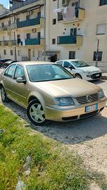 VOLKSWAGEN Bora - 2001