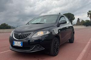Lancia Y COME NUOVA
