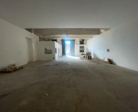 Acireale sud, capannone categ. C/3 + deposito