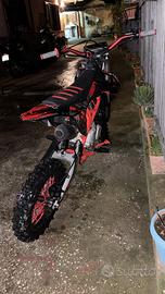 Pit bike