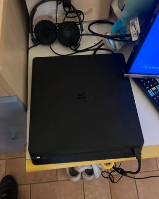 PS4 PERFETTAMENTE FUNZIONANTE