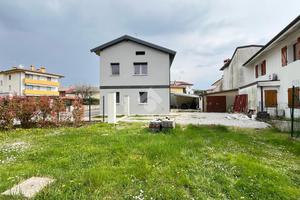 CASA SEMINDIPENDENTE A TAVAGNACCO