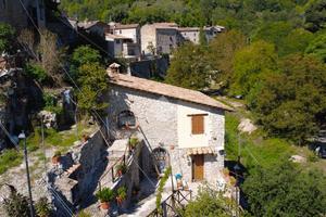 CASA INDIPENDENTE A TORRI IN SABINA