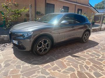 Alfa Romeo Stelvio Sprint ATQ4
