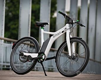 Bicicletta elettrica mercedes smart "guasta "