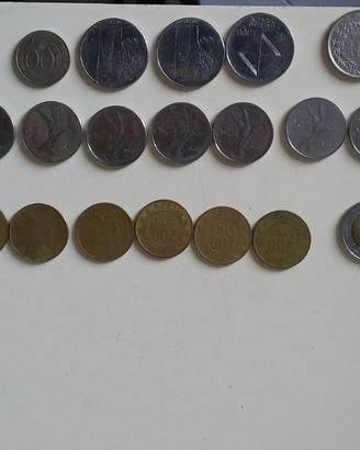 Lotto 30 monete lira,franco,cents