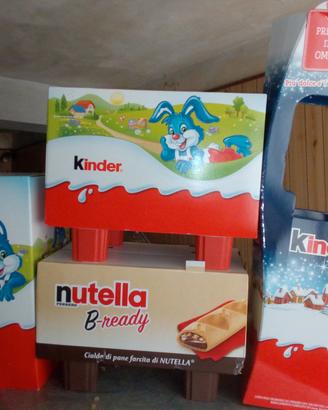 Cartonati espositori Nutella Kinder x Feste a Tema