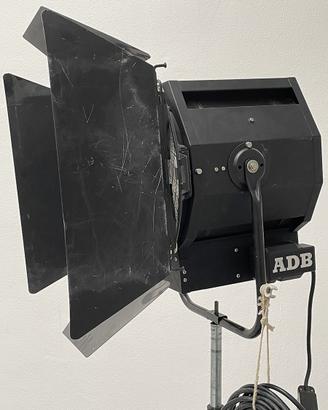 fotografia faro 2000w ADB x foto e video
