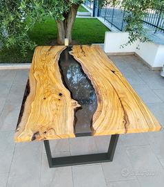 🌿 Tavoli in legno di ulivo e resina 