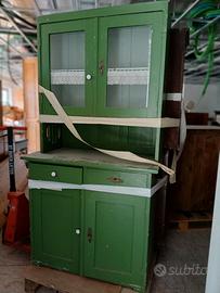 vetrina credenza in legno