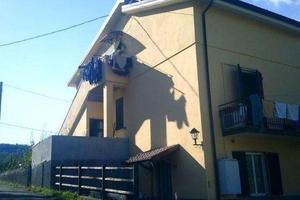 Immobile in asta di 271 m² con più di 5 locali a B