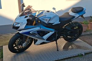 Suzuki GSX R 750