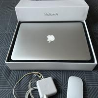 Macbook air 13’ 8bg ram apple