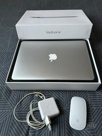 Macbook air 13’ 8bg ram apple