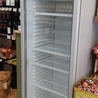 Colonna frigo bibite